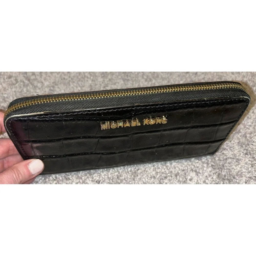 Michael Kors Wallet‎ Croc Embossed Black Zip-around Gold Zipper